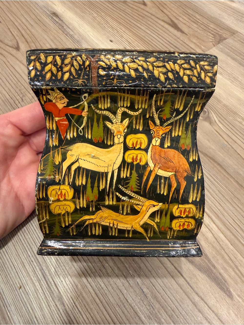 Vintage Kashmiri Hand Painted Lacquered Wooden Cigarette Holder/Dispenser